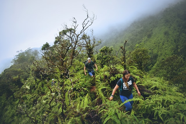 Caminata por el sendero del cráter Ka'au en Honolulu